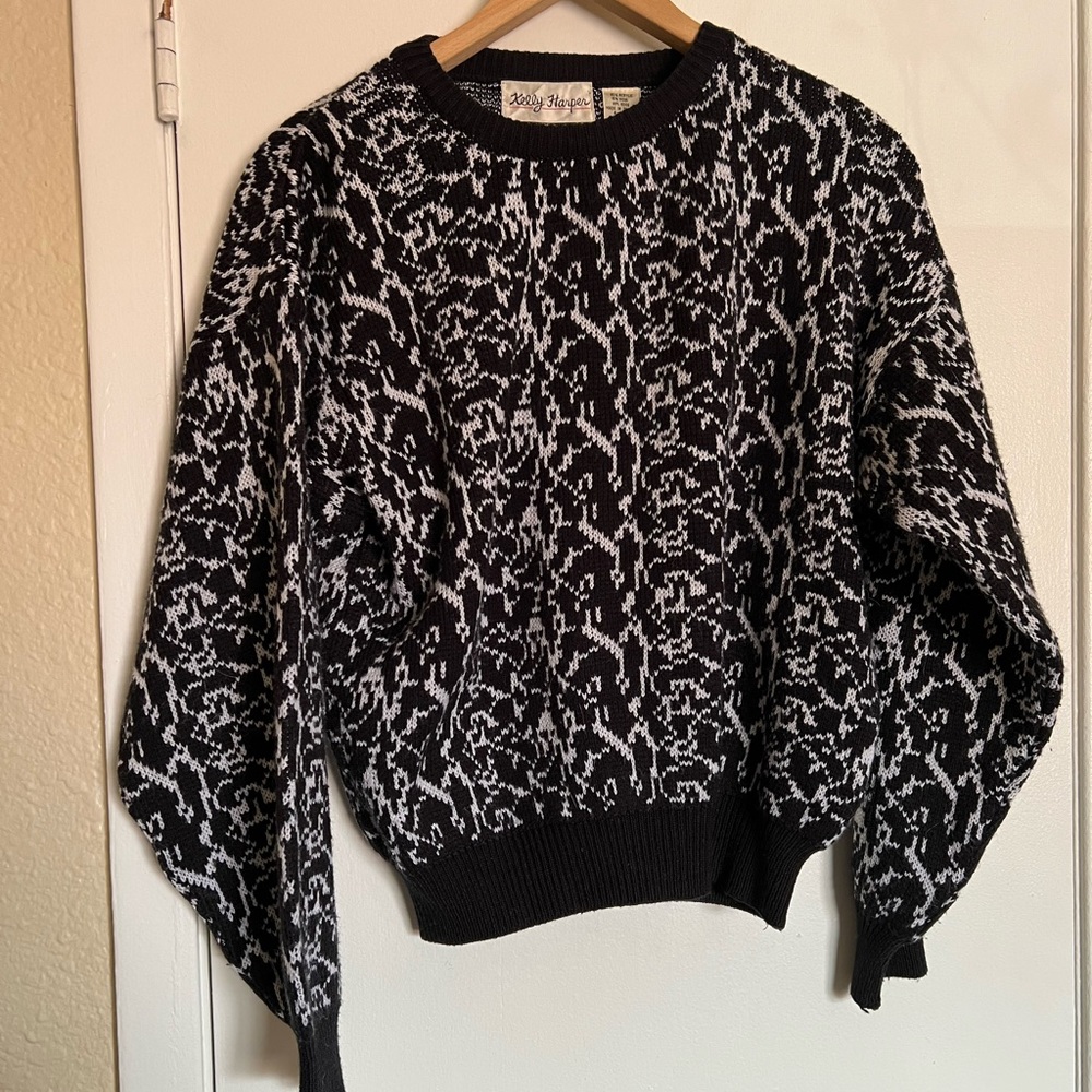Vintage Kelly Harper Black and White Sweater size S